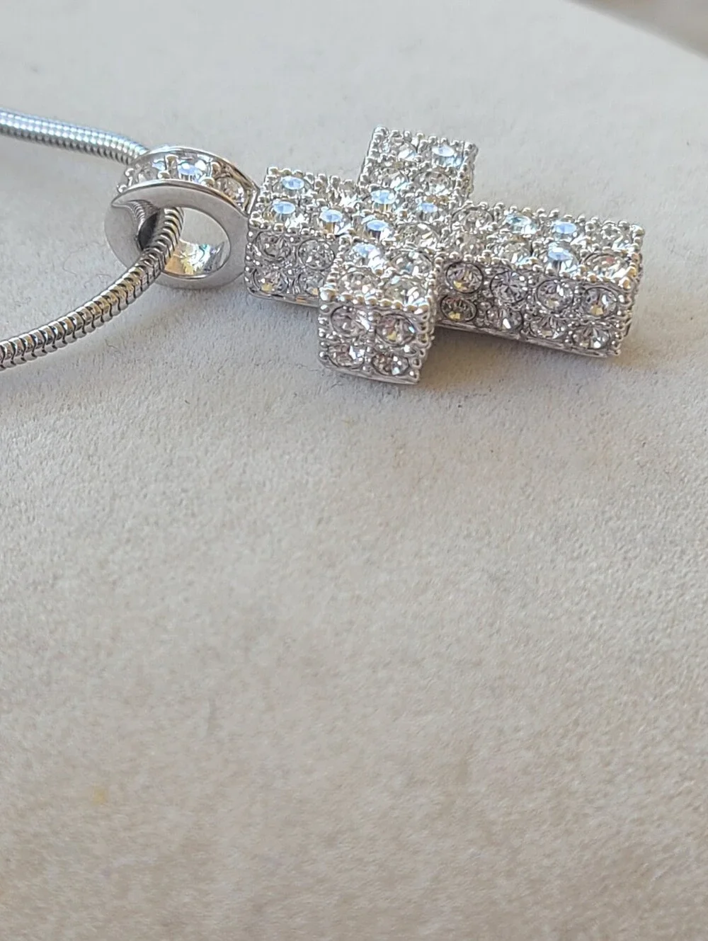 Swarovski Silver Toned Crystal Cross Pendant Necklace- Excellent Condition